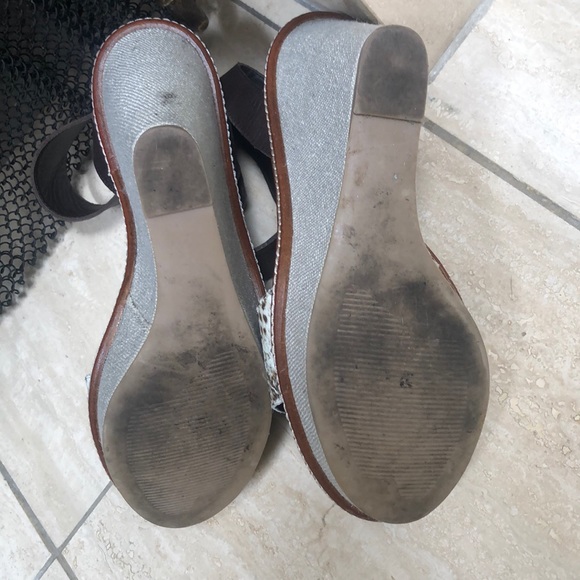 Steve Madden wedges w/ linen sac fabric wedge. - Picture 2 of 6